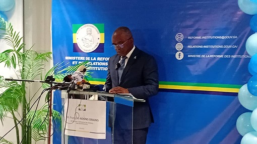 Gabon – Le ministre François Ndong Obiang édifie l’opinion sur le nouveau chronogramme de la transition qui prend fin en décembre 2025 et les dispositions de la Constitution et du Code électoral !