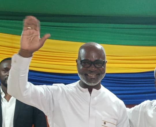 Gabon – Oyem: Chen Sylvestre Mezui m’Obiang, un ingénieur des mines, élu maire central de la commune!