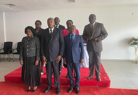 Agence gabonaise de presse: Hermine Otounga Souna, le nouvel administrateur DG, a pris ses fonctions en présence du ministre de la Communication!