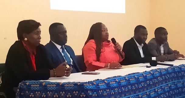 Gabon: Le Comité de Pilotage, les membres du Comité Technique Suivi-évaluation, les chefs d’établissements, les enseignants et les parents d’élèves dressent le bilan à mi-parcours!