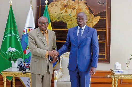 Cour commune de justice et d’arbitrage (CCJA): Le nouveau Juge Charles Mba Owono reçu et félicité par Brice Clotaire Oligui Nguema!