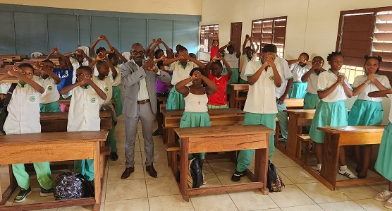 Gabon: Le Club de Paix au lycée Quaben pour une prise de contact conforme à la résolution 2250!