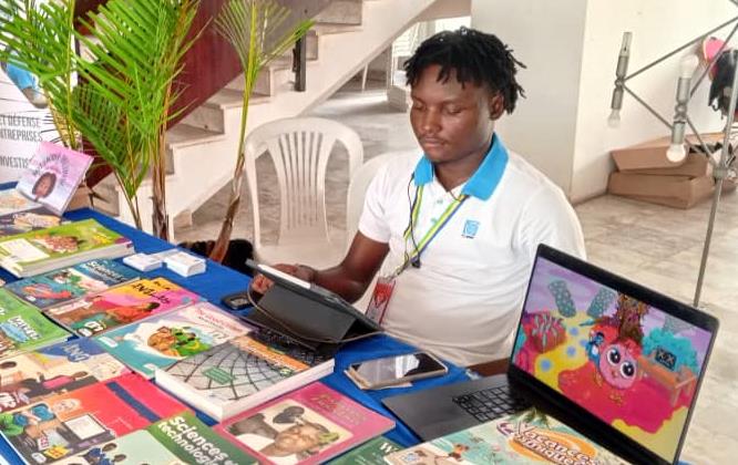 Dans la suite du Cameroun, pays à l’honneur: les Editions Cosmos en grandeur!