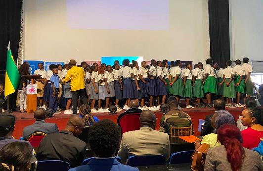 Gabon : quand la science et la culture s’unissent pour célébrer la jeunesse !