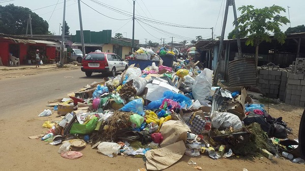 Libreville : Eugène M’ba durcit la lutte contre l’insalubrité